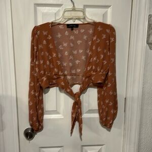 Women’s tie crop top